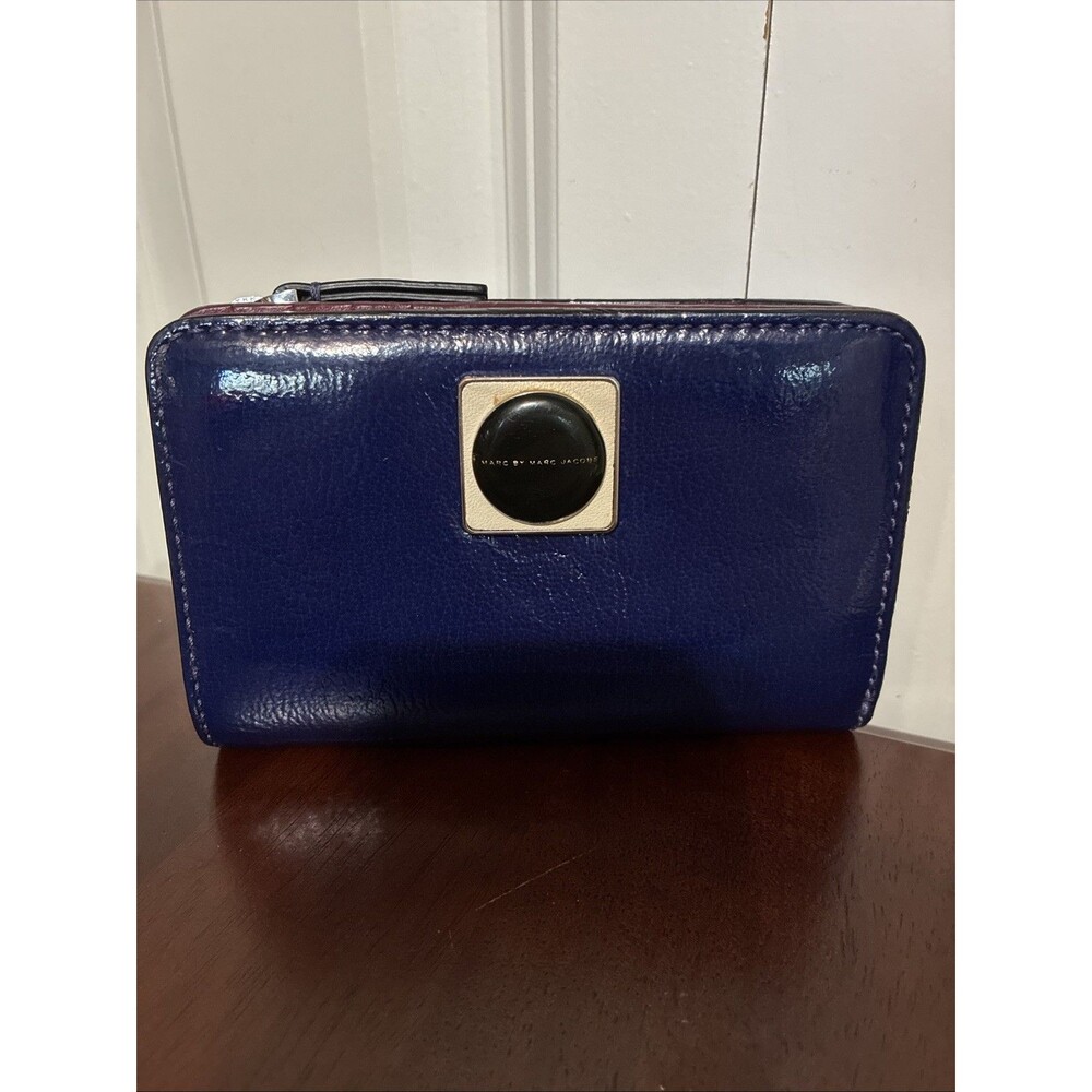 Marc By Marc Jacobs Compact Zip Fold Wallet Navy Burgundy Patent Leather Women's